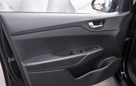 Hyundai Solaris II рестайлинг, 2021 год, 1 585 000 рублей, 8 фотография