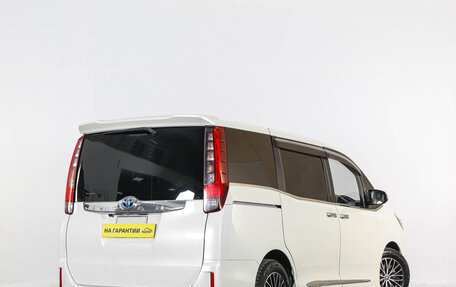 Toyota Noah III, 2014 год, 1 669 000 рублей, 7 фотография