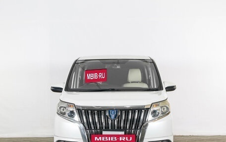 Toyota Noah III, 2014 год, 1 669 000 рублей, 3 фотография