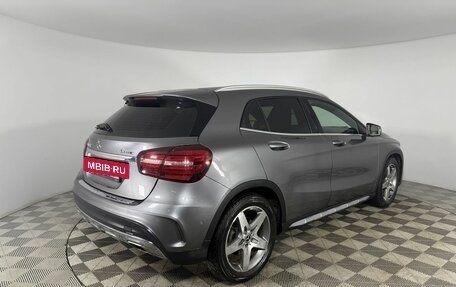 Mercedes-Benz GLA, 2018 год, 2 080 000 рублей, 2 фотография