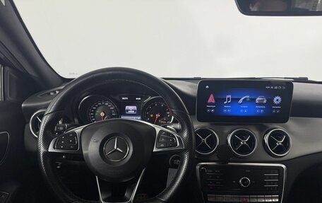 Mercedes-Benz GLA, 2018 год, 2 080 000 рублей, 15 фотография