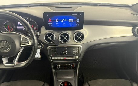 Mercedes-Benz GLA, 2018 год, 2 080 000 рублей, 17 фотография