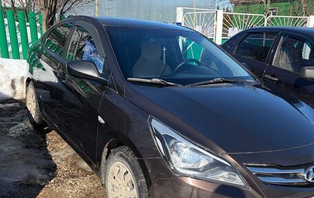 Hyundai Solaris II рестайлинг, 2015 год, 1 080 000 рублей, 5 фотография