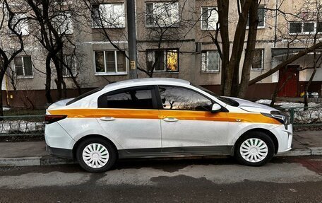 KIA Rio IV, 2020 год, 739 000 рублей, 2 фотография