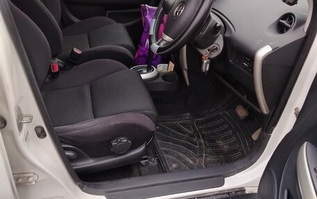 Toyota Ist II, 2003 год, 570 000 рублей, 7 фотография