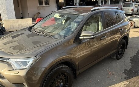 Toyota RAV4, 2017 год, 2 600 000 рублей, 6 фотография