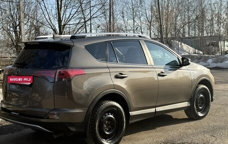Toyota RAV4, 2017 год, 2 600 000 рублей, 8 фотография