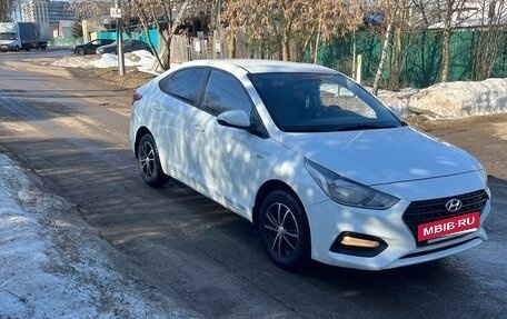 Hyundai Solaris II рестайлинг, 2018 год, 1 130 000 рублей, 8 фотография