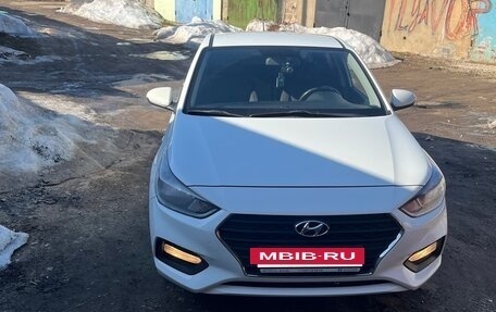 Hyundai Solaris II рестайлинг, 2018 год, 1 130 000 рублей, 4 фотография