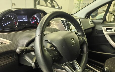 Peugeot 2008 II, 2014 год, 900 000 рублей, 7 фотография