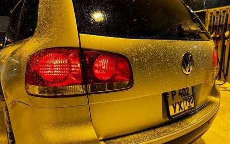 Volkswagen Touareg III, 2003 год, 650 000 рублей, 8 фотография