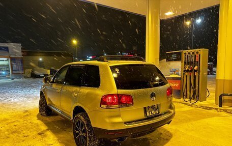 Volkswagen Touareg III, 2003 год, 650 000 рублей, 14 фотография