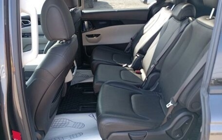 KIA Carnival, 2022 год, 5 500 000 рублей, 10 фотография