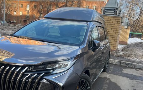 Toyota Sienna, 2021 год, 6 200 000 рублей, 6 фотография