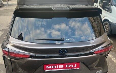 Toyota Sienna, 2021 год, 6 200 000 рублей, 3 фотография