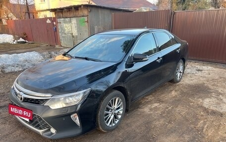 Toyota Camry, 2017 год, 2 500 000 рублей, 2 фотография