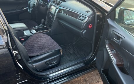 Toyota Camry, 2017 год, 2 500 000 рублей, 9 фотография