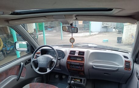 Nissan Terrano II рестайлинг, 1997 год, 980 000 рублей, 17 фотография