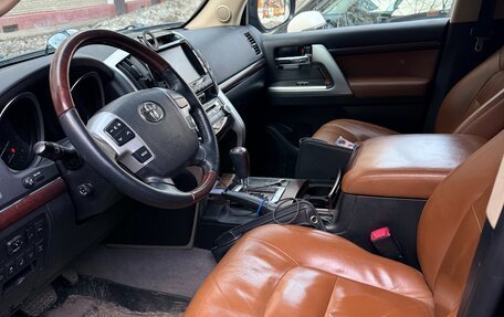 Toyota Land Cruiser 200, 2014 год, 3 400 000 рублей, 5 фотография