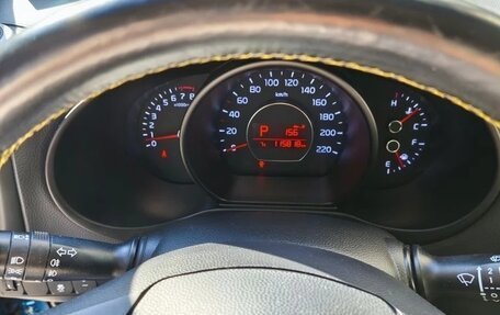 KIA Soul II рестайлинг, 2016 год, 1 300 000 рублей, 4 фотография