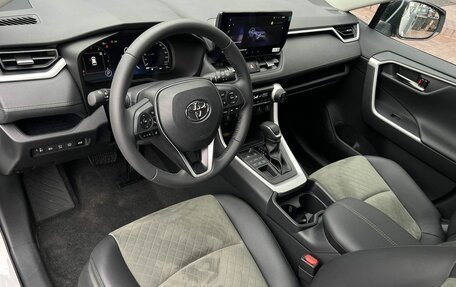 Toyota RAV4, 2025 год, 4 650 000 рублей, 7 фотография