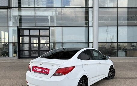 Hyundai Solaris II рестайлинг, 2015 год, 1 150 000 рублей, 4 фотография