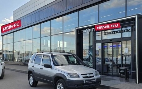 Chevrolet Niva I рестайлинг, 2019 год, 740 000 рублей, 1 фотография