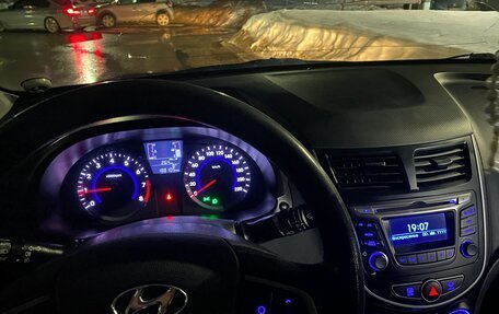 Hyundai Solaris II рестайлинг, 2016 год, 920 000 рублей, 12 фотография