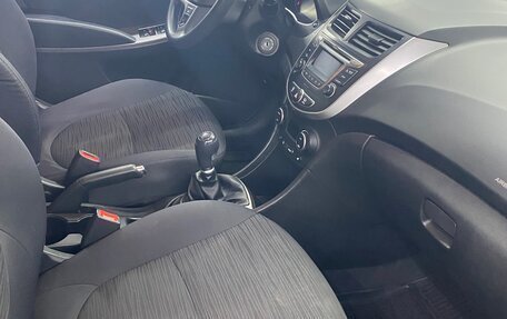 Hyundai Solaris II рестайлинг, 2016 год, 920 000 рублей, 11 фотография