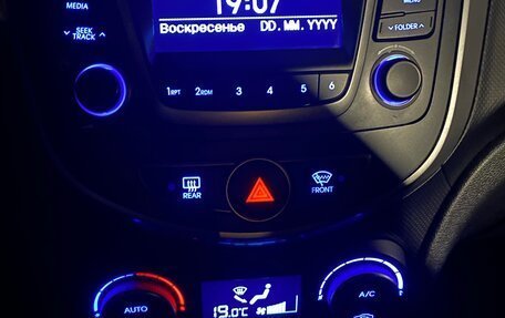 Hyundai Solaris II рестайлинг, 2016 год, 920 000 рублей, 13 фотография