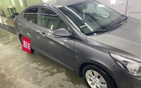 Hyundai Solaris II рестайлинг, 2016 год, 920 000 рублей, 5 фотография