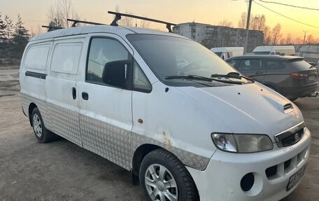 Hyundai H-1 II рестайлинг, 2003 год, 110 000 рублей, 2 фотография