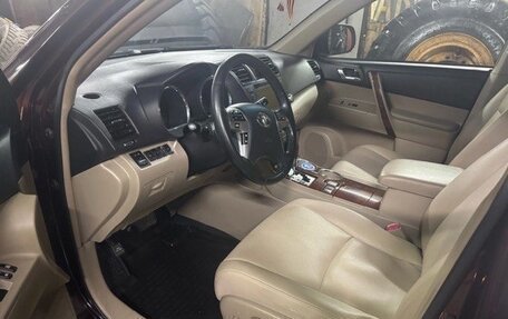 Toyota Highlander III, 2012 год, 1 550 000 рублей, 5 фотография