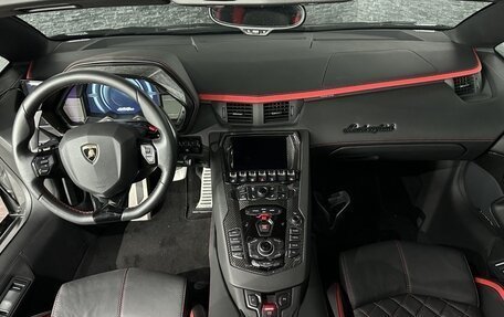 Lamborghini Aventador I рестайлинг, 2019 год, 37 000 000 рублей, 10 фотография