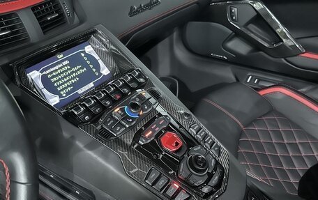 Lamborghini Aventador I рестайлинг, 2019 год, 37 000 000 рублей, 11 фотография