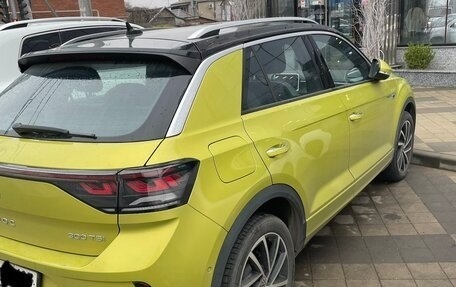 Volkswagen T-Roc R I, 2023 год, 2 200 000 рублей, 10 фотография