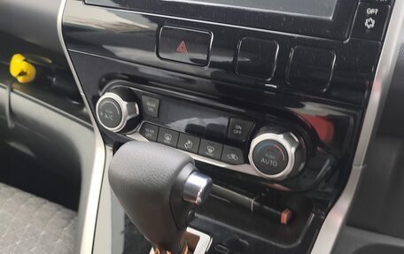 Nissan Serena IV, 2017 год, 2 140 000 рублей, 10 фотография