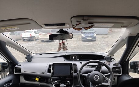 Nissan Serena IV, 2017 год, 2 140 000 рублей, 18 фотография