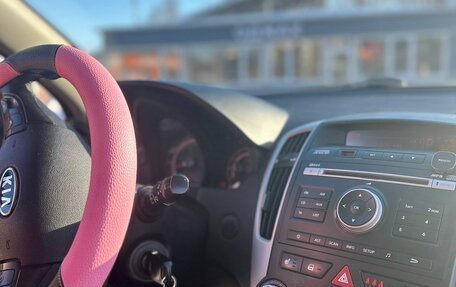 KIA cee'd I рестайлинг, 2010 год, 650 000 рублей, 4 фотография