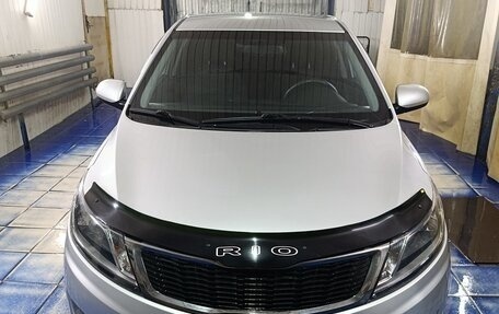 KIA Rio III рестайлинг, 2013 год, 830 000 рублей, 2 фотография