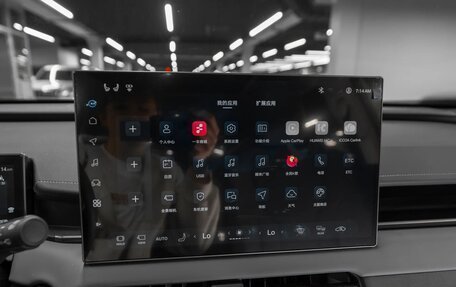 Toyota RAV4, 2025 год, 4 990 000 рублей, 19 фотография