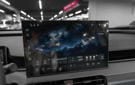 Toyota RAV4, 2025 год, 4 990 000 рублей, 15 фотография