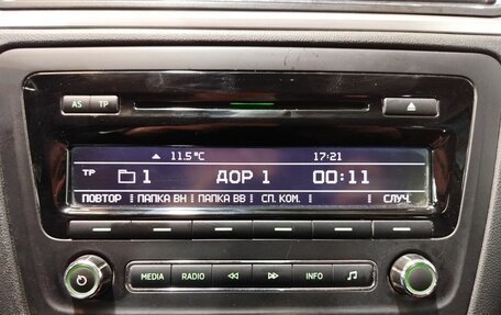 Skoda Rapid I, 2015 год, 1 090 000 рублей, 16 фотография