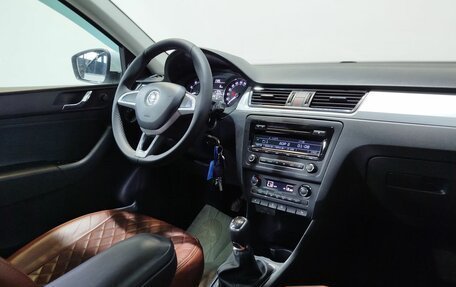 Skoda Rapid I, 2015 год, 1 090 000 рублей, 14 фотография