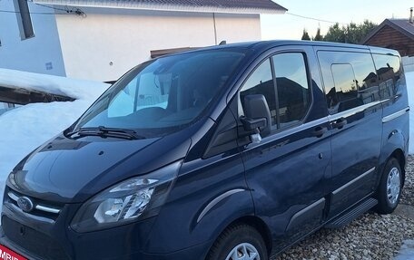 Ford Tourneo Custom I рестайлинг, 2017 год, 2 550 000 рублей, 4 фотография