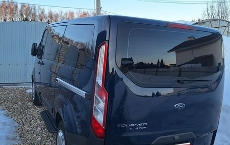 Ford Tourneo Custom I рестайлинг, 2017 год, 2 550 000 рублей, 6 фотография