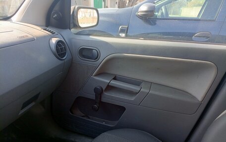 Ford Fusion I, 2004 год, 330 000 рублей, 9 фотография