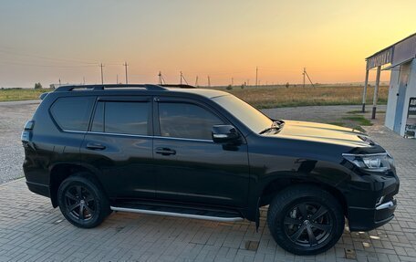 Toyota Land Cruiser Prado 150 рестайлинг 2, 2020 год, 5 200 000 рублей, 4 фотография