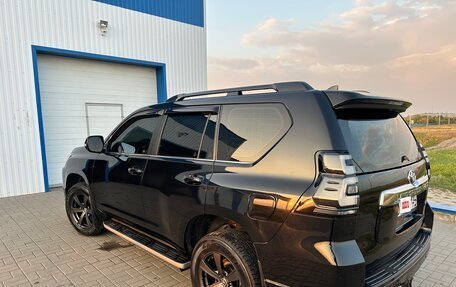 Toyota Land Cruiser Prado 150 рестайлинг 2, 2020 год, 5 200 000 рублей, 7 фотография