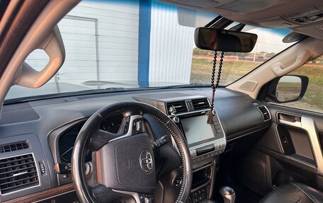 Toyota Land Cruiser Prado 150 рестайлинг 2, 2020 год, 5 200 000 рублей, 8 фотография